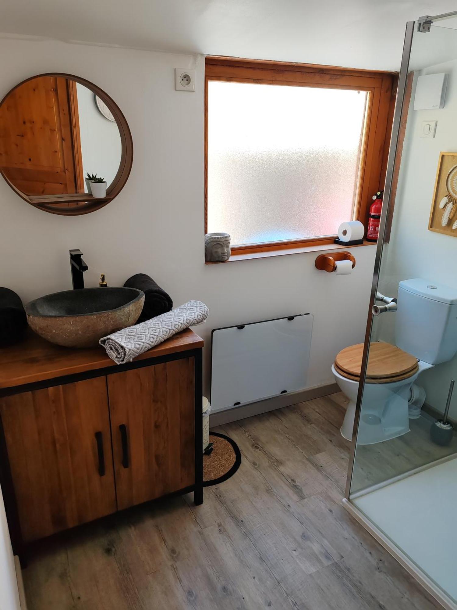_Linstant_Zen_ Apartment Saint-Just  Phòng bức ảnh